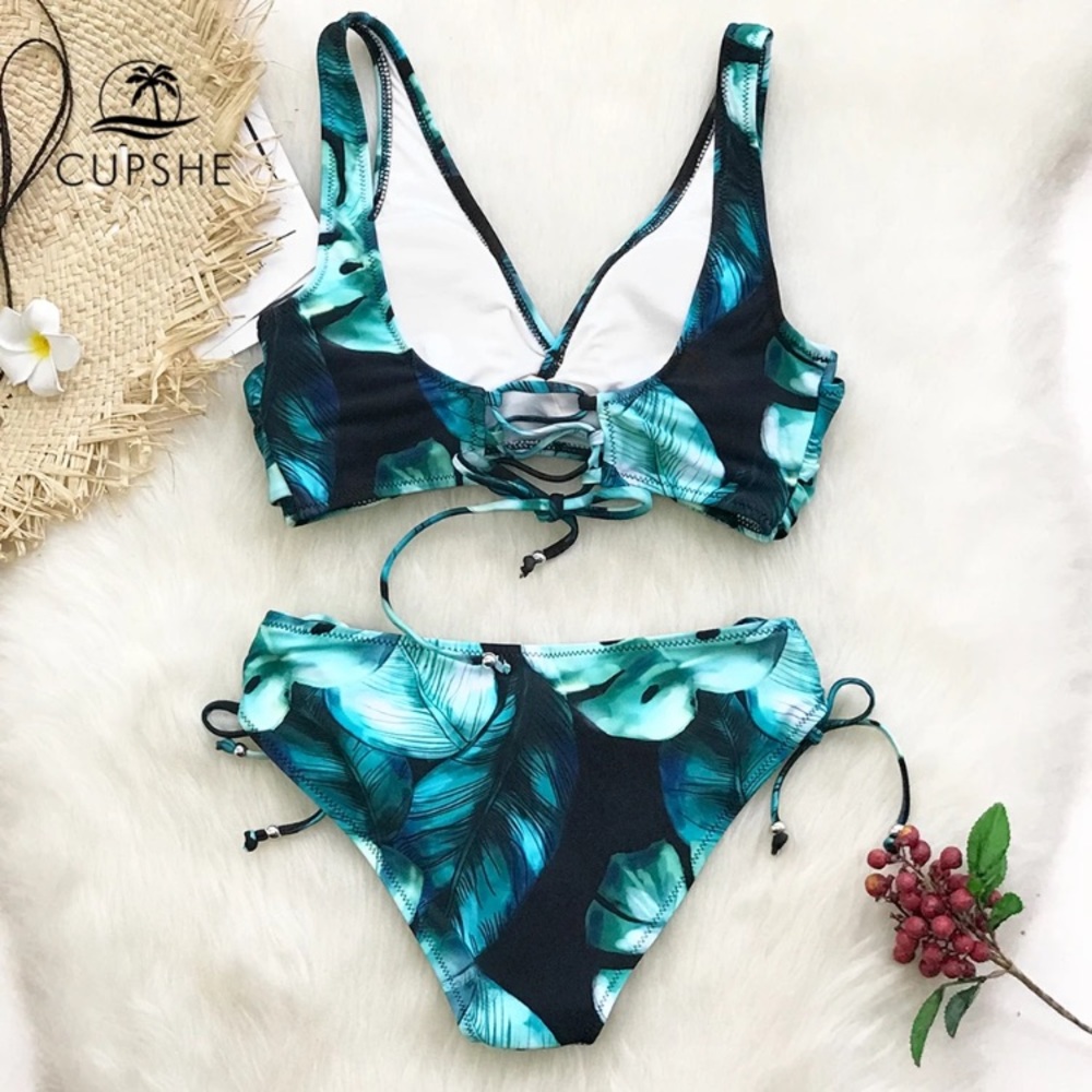 Cupshe | Twist Top Tropical Bikini - Picture 3 of 5